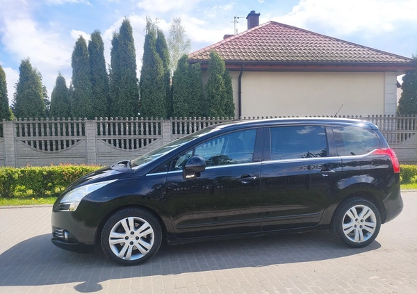 Peugeot 5008 cena 28900 przebieg: 234000, rok produkcji 2012 z Poznań małe 379